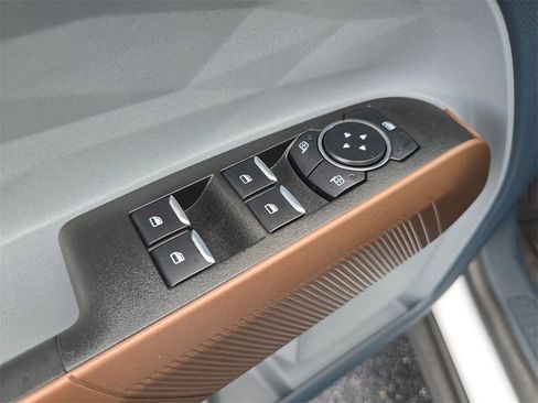 Used 2023 Ford Maverick Lariat w/ Equipment Group 500A Standard image 18