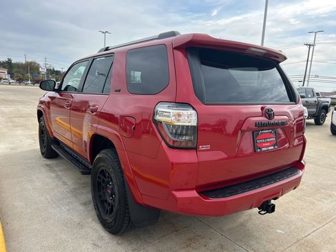 Used 2023 Toyota 4Runner SR5 Premium w/ Moonroof Package AWD/4WD image 4