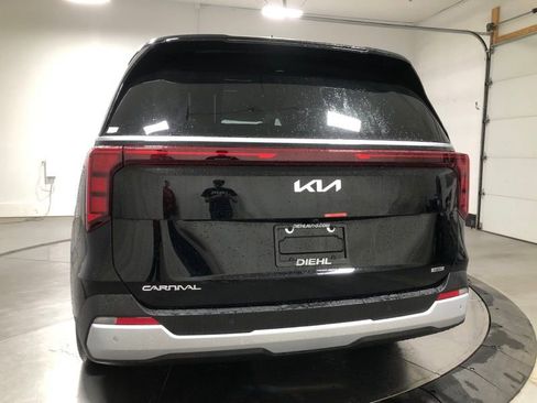 New 2026 Kia Carnival LXS image 6