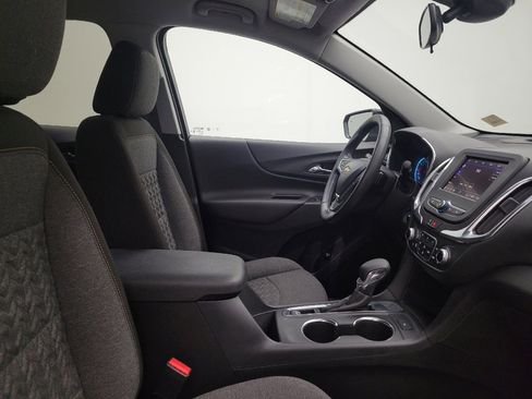 Used 2024 Chevrolet Equinox LT w/ LPO, Floor Liner Package FWD image 21