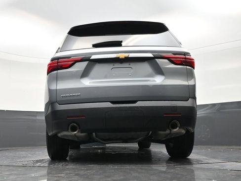 Used 2023 Chevrolet Traverse LS FWD image 23