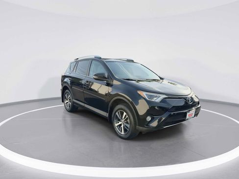 Used 2016 Toyota RAV4 XLE w/ Protection Package AWD/4WD image 2