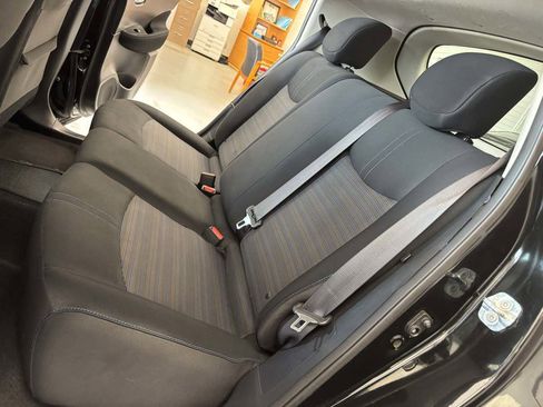 Used 2018 Nissan Leaf SV w/ SV Technology Package image 25