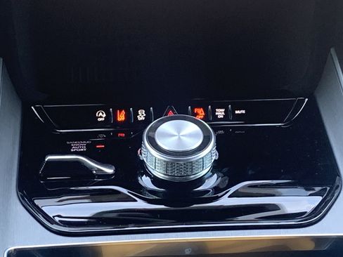 New 2026 Jeep Grand Wagoneer Limited AWD/4WD image 28