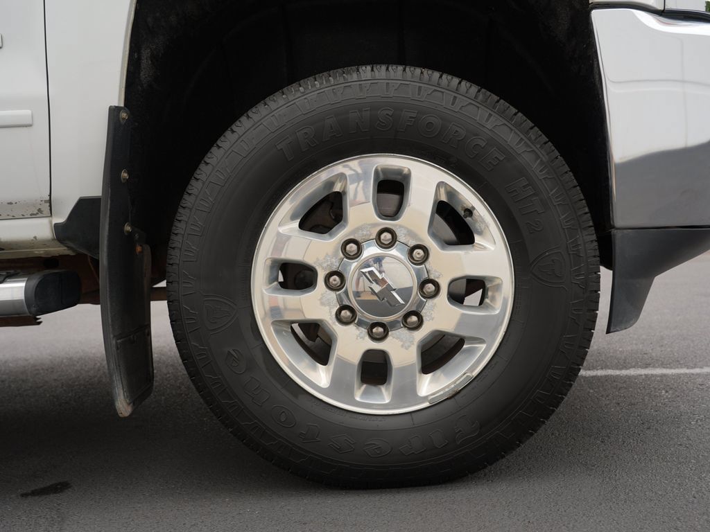 Certified 2016 Chevrolet Silverado 2500 LT w/ LT Convenience Package AWD/4WD image 28