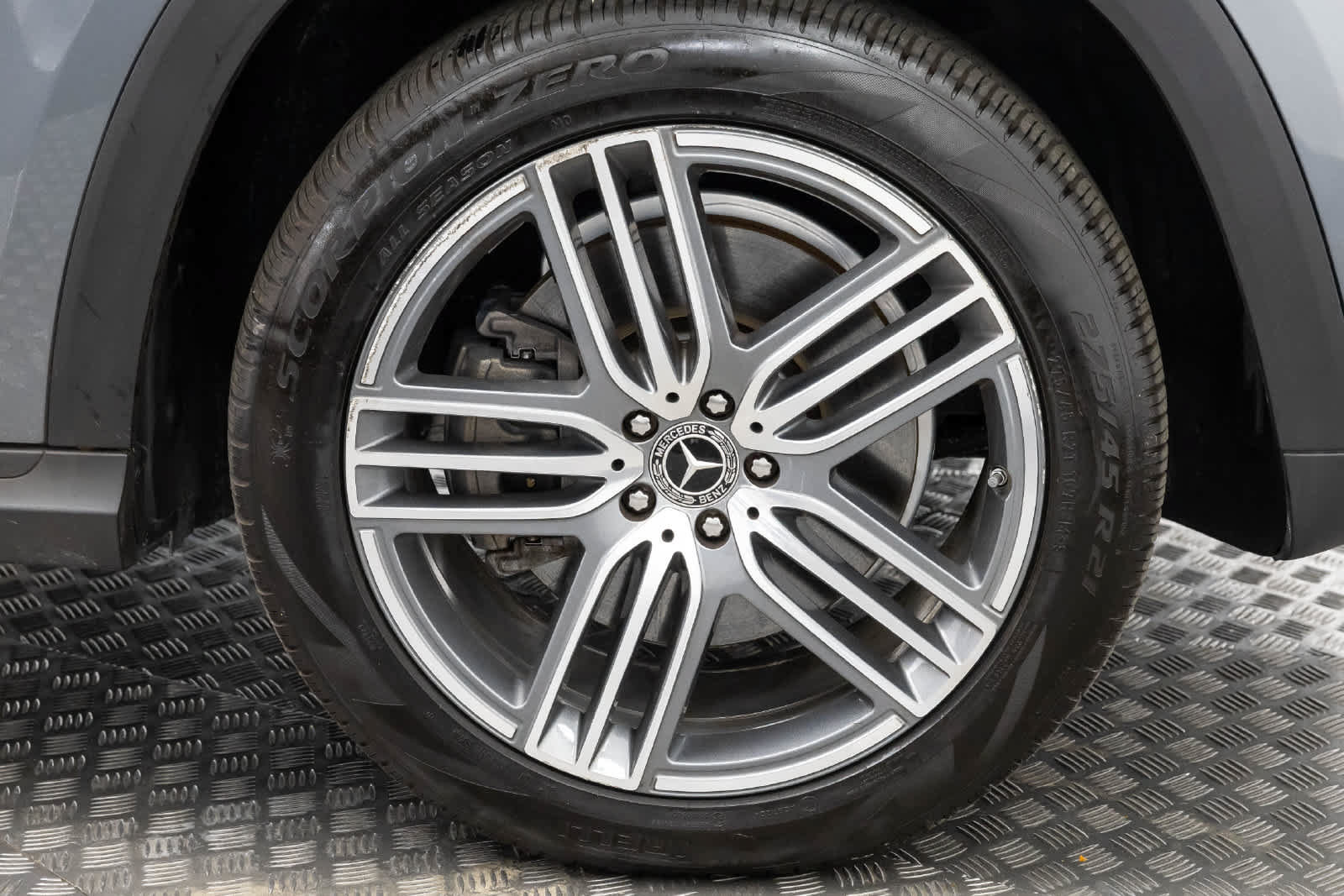 Used 2025 Mercedes-Benz GLS 450 4MATIC image 61