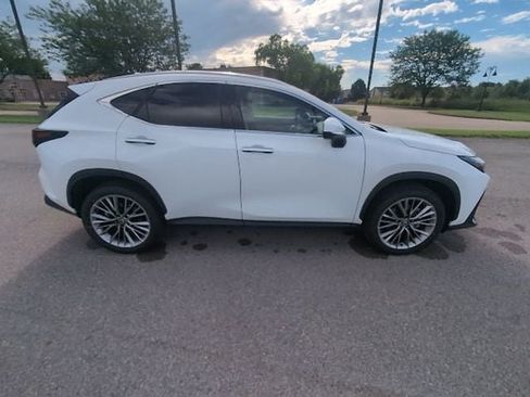 Used 2026 Lexus NX 350 AWD w/ Accessory Package (Z1) image 2