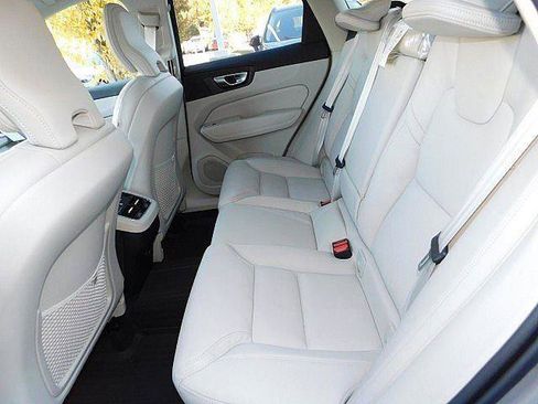 New 2026 Volvo XC60 B5 Ultra w/ Protection Package Premier AWD/4WD image 13