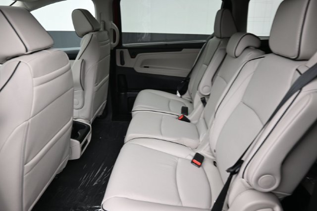 New 2027 Honda Odyssey Touring image 19