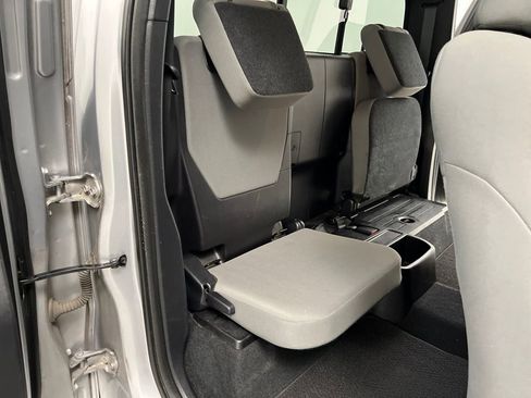 Used 2016 Toyota Tacoma SR RWD image 21