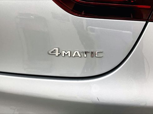 Used 2023 Mercedes-Benz GLC 300 4MATIC Coupe image 10