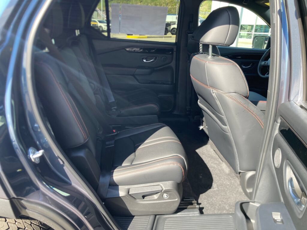 New 2026 Honda Pilot TrailSport image 6