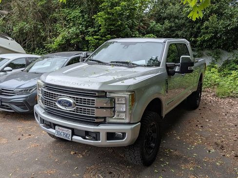 Used 2017 Ford F350 Platinum w/ Platinum Ultimate Package AWD/4WD image 1