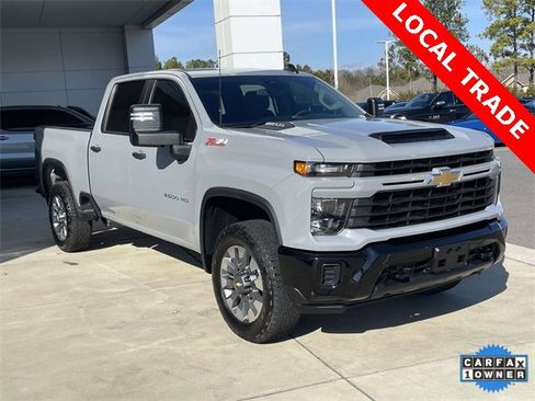 Used 2024 Chevrolet Silverado 2500 Custom w/ Custom Convenience Package image 4