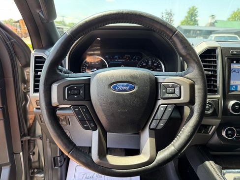 Used 2019 Ford Expedition XLT w/ Equipment Group 202A AWD/4WD image 10