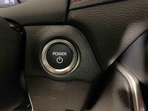 Used 2024 Toyota RAV4 SE image 19