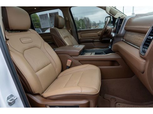 Used 2019 RAM 1500 Limited image 18