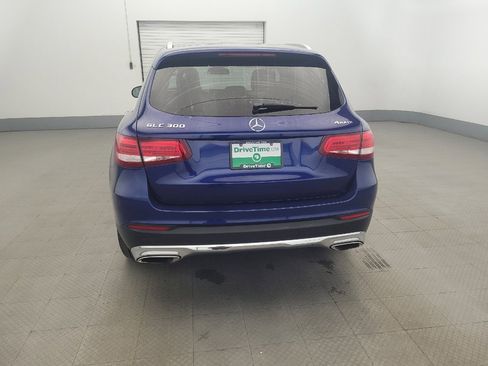 Used 2018 Mercedes-Benz GLC 300 4MATIC w/ Multimedia Package image 6