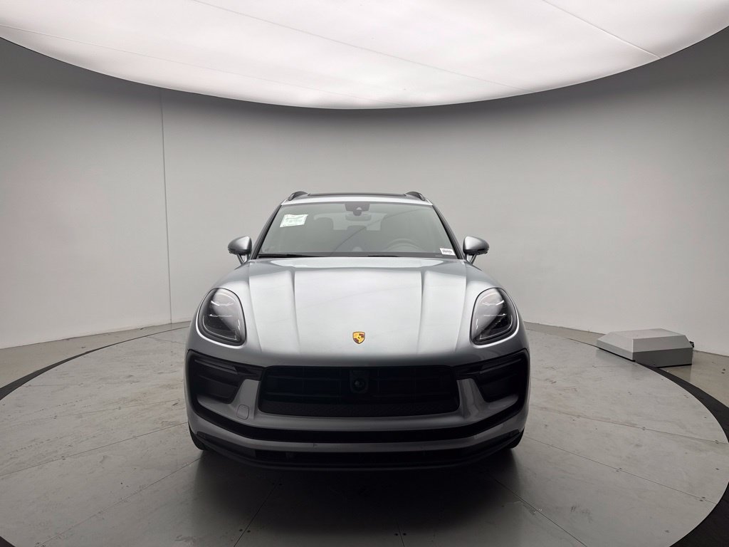 Used 2026 Porsche Macan AWD/4WD image 25