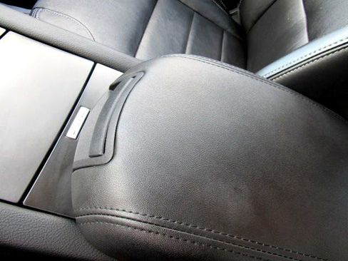 Used 2017 Ford Taurus SEL w/ Equipment Group 201A image 32