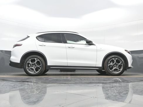 Used 2024 Alfa Romeo Stelvio Ti w/ Active Assist Plus Package image 32