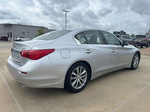 Used 2014 INFINITI Q50 Premium w/ Leather Seating Package RWD image 4