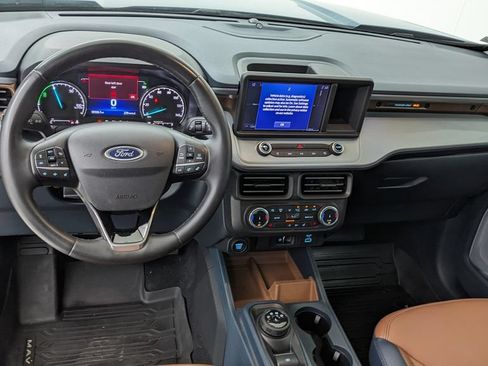 Certified 2023 Ford Maverick Lariat w/ Lariat Luxury Package FWD image 3