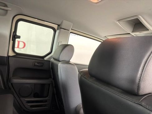 Used 2005 Honda Element EX image 17