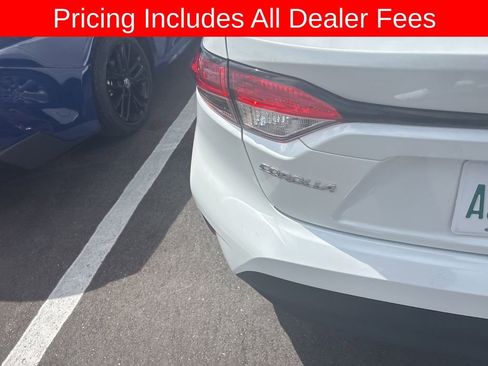Used 2025 Toyota Corolla LE FWD image 15
