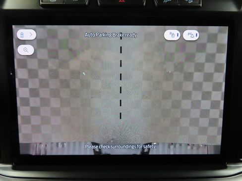 Used 2024 Ford F350 Lariat w/ Black Appearance Package image 17