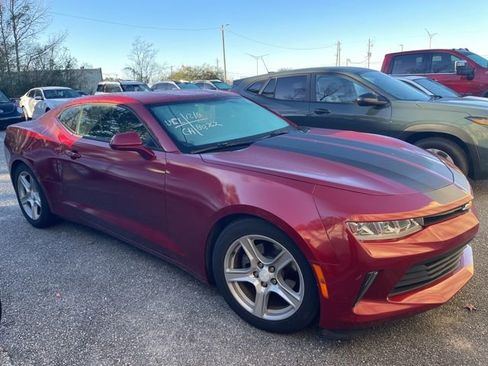 Used 2018 Chevrolet Camaro LT image 5