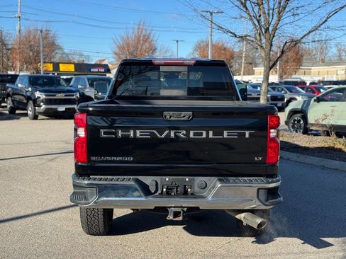 Used 2020 Chevrolet Silverado 2500 LT w/ Convenience Package image 6