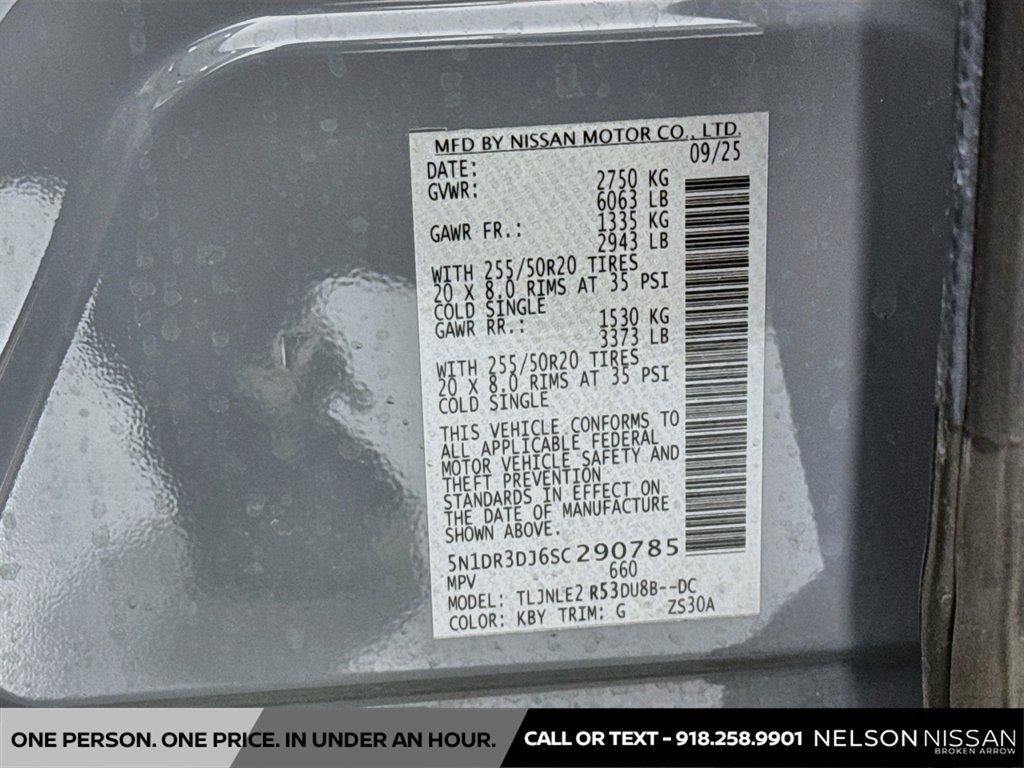 Certified 2025 Nissan Pathfinder Platinum w/ Black Appearance Package AWD/4WD image 35