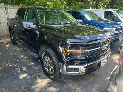 Used 2025 Ford F150 XLT w/ Equipment Group 301A Standard AWD/4WD image 3