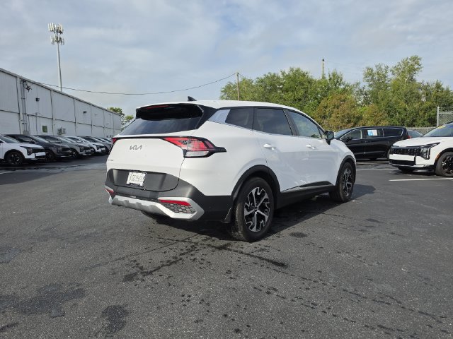 Used 2025 Kia Sportage EX FWD image 7