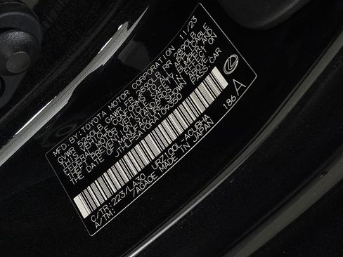 Certified 2024 Lexus LC 500 Coupe image 33