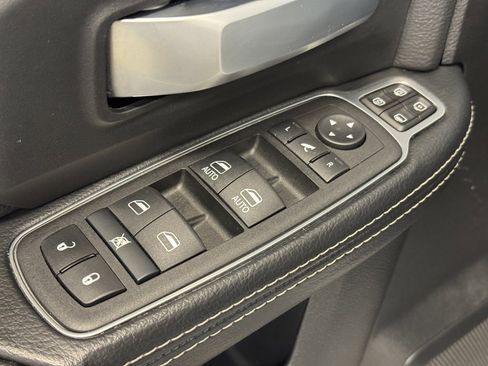 Used 2024 RAM 2500 Big Horn w/ Bed Utility Group image 10