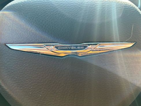 Used 2015 Chrysler 200 S w/ Comfort Group image 21