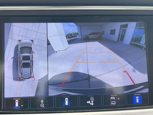 Used 2023 Buick Enclave Avenir w/ Avenir Technology Package image 29