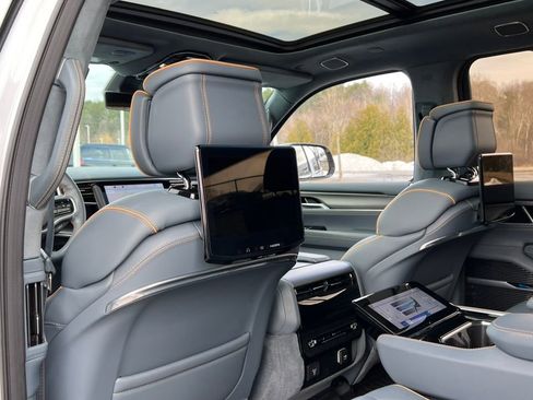 Used 2023 Jeep Grand Wagoneer Series III w/ Rear Seat Video Group 1 image 38