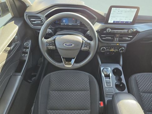 Used 2023 Ford Escape Active image 32