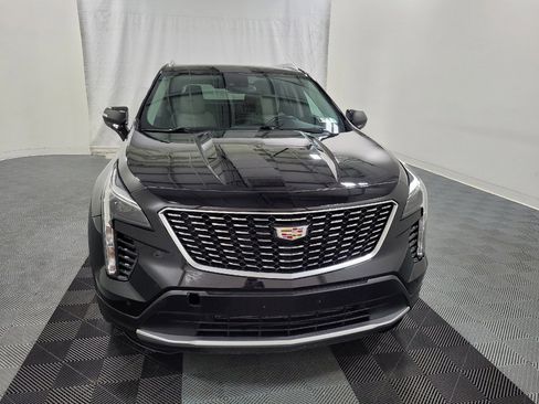 Used 2019 Cadillac XT4 Premium Luxury w/ Cold Weather Package AWD/4WD image 14