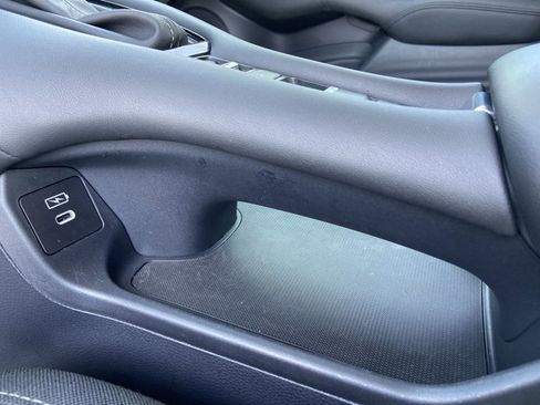 Used 2024 Honda HR-V LX image 40