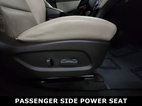 Used 2017 Hyundai Santa Fe SE w/ SE Ultimate Tech Package 03 image 27