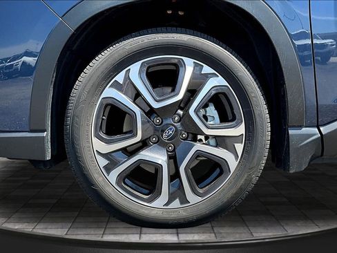 Used 2024 Subaru Ascent Limited w/ Technology Package AWD/4WD image 27