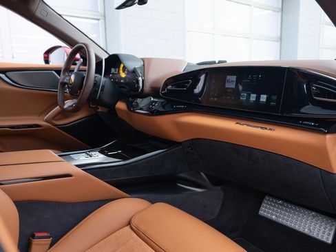 Used 2025 Ferrari Purosangue AWD/4WD image 61