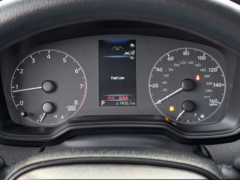 Used 2024 Toyota Corolla LE image 21