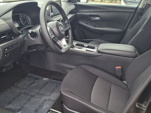 Used 2023 Nissan Sentra SV FWD image 9