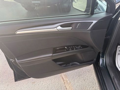 Used 2014 Ford Fusion SE image 11