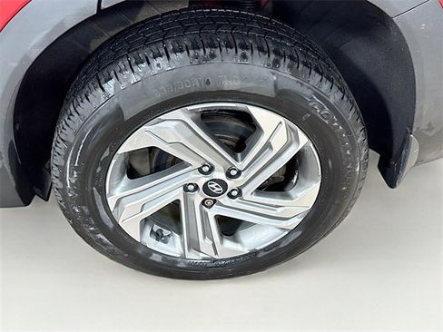 Used 2022 Hyundai Santa Fe SE w/ Cargo Package image 10